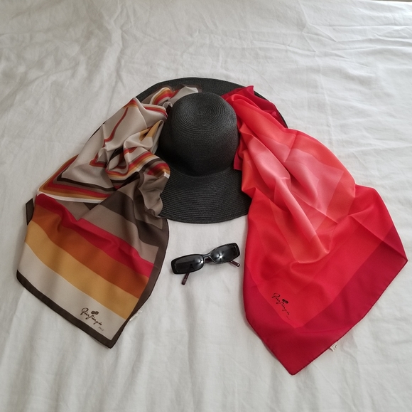 NWOT Pier Giorgio Italian Scarves - Picture 1 of 9